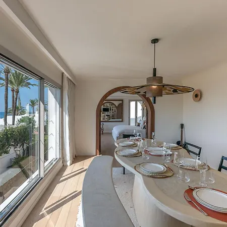 Oasis House